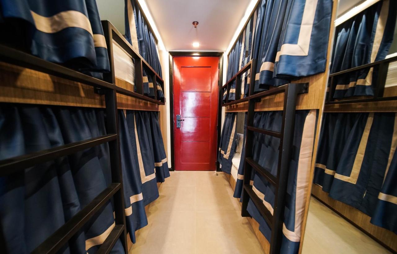 Unwnd Boutique Hotel Makati Макати Экстерьер фото
