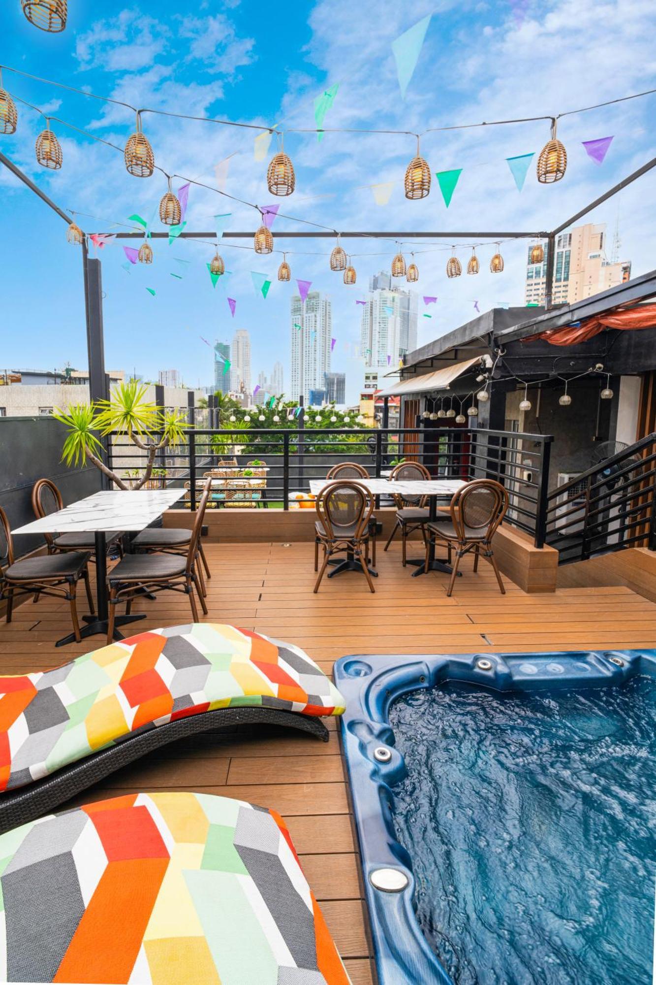Unwnd Boutique Hotel Makati Макати Экстерьер фото